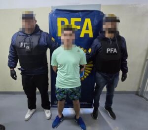 Allanamiento en el Penal de Trelew por extorsión digital: la Policía Federal secuestró dispositivos electrónicos