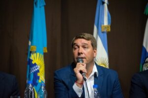 Los movimientos buscando al sucesor de Biss