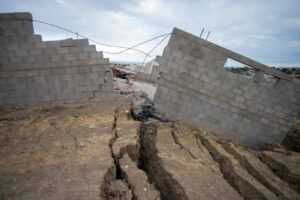 Deslizamiento en Comodoro Rivadavia: familias evacuadas y estado preventivo en tres barrios