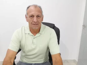 Caneo: «Lo único que va creciendo son las deudas»