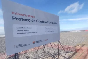 Playa Unión: Inició la esperada obra de protección costera para frenar la erosión marina