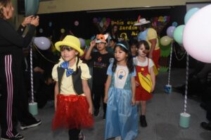 El Jardín N° 442 del barrio Corradi festejó sus 30 años con una jornada llena de emociones