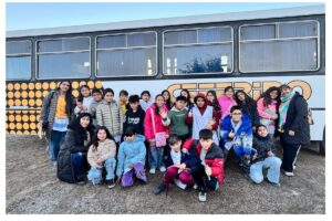 Estudiantes de la Escuela Ayelén Ruka fortalecen aprendizajes con salidas educativas