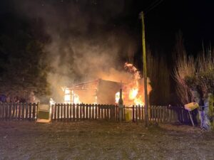 Ataque incendiario en Río Senguer: un ex empleado municipal bajo sospecha