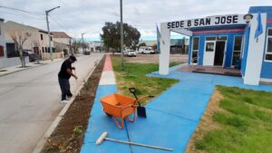 San José: La vecinal trabaja en el embellecimiento del barrio