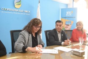 Trelew: La Cooperativa y la Universidad trabajarán juntas para revisar balances y fortalecer la transparencia