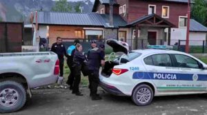 Horror en Esquel: rescatan a una mujer y tres niños tras un presunto cautiverio familia
